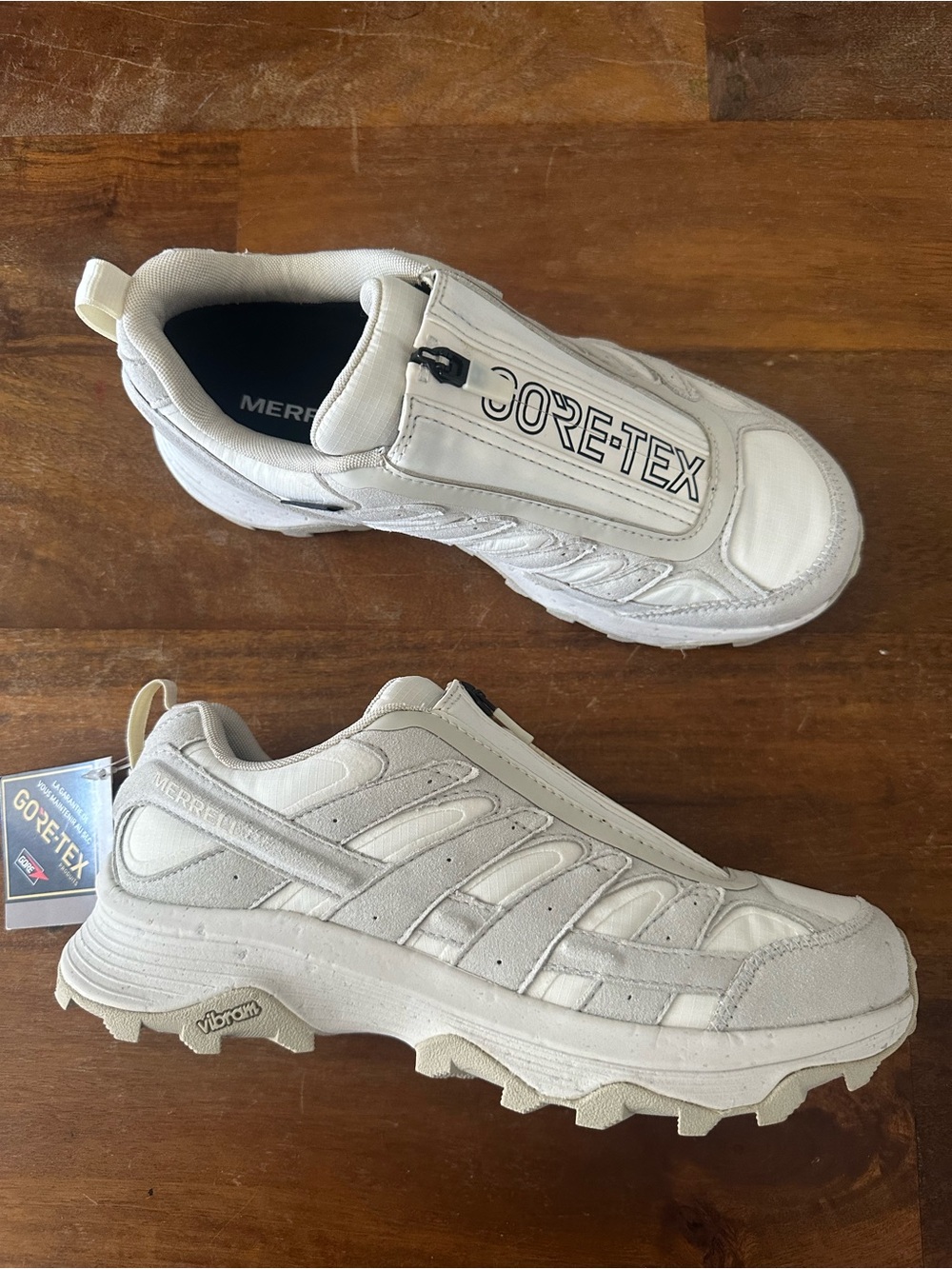 Merrell GORE-TEX‎ Cream/Off-White Slip-On Trail Sneakers ladies 8.5 NWT